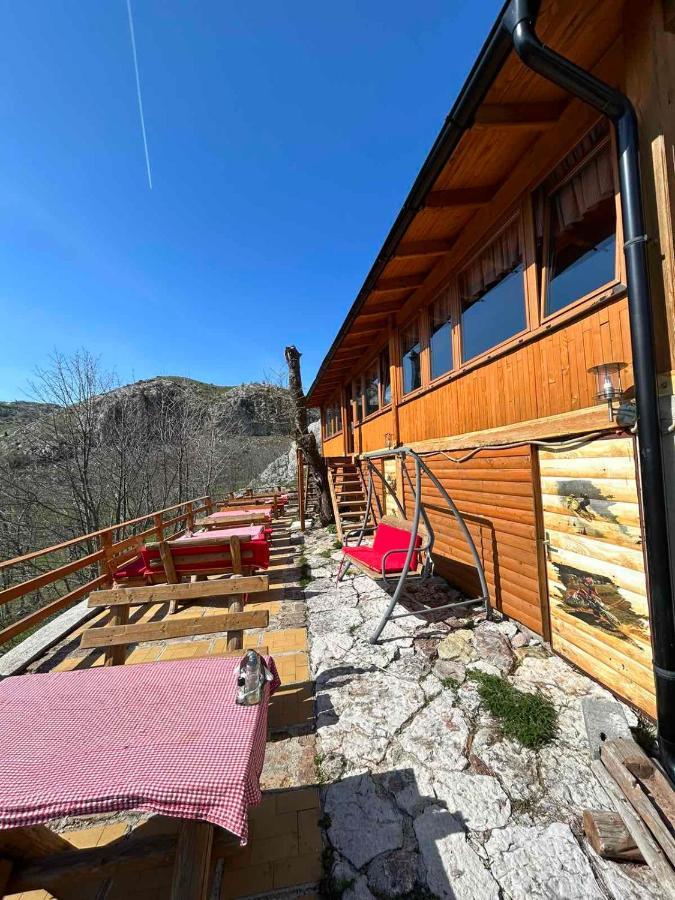 Bed And Breakfast Umoljani Exteriér fotografie